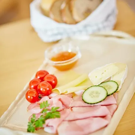 Schmankerl Und Gast Bed & Breakfast Rohrendorf bei Krems