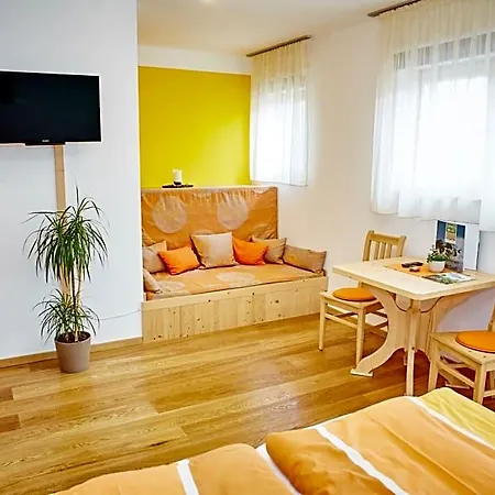 Schmankerl Und Gast Bed & Breakfast Rohrendorf bei Krems